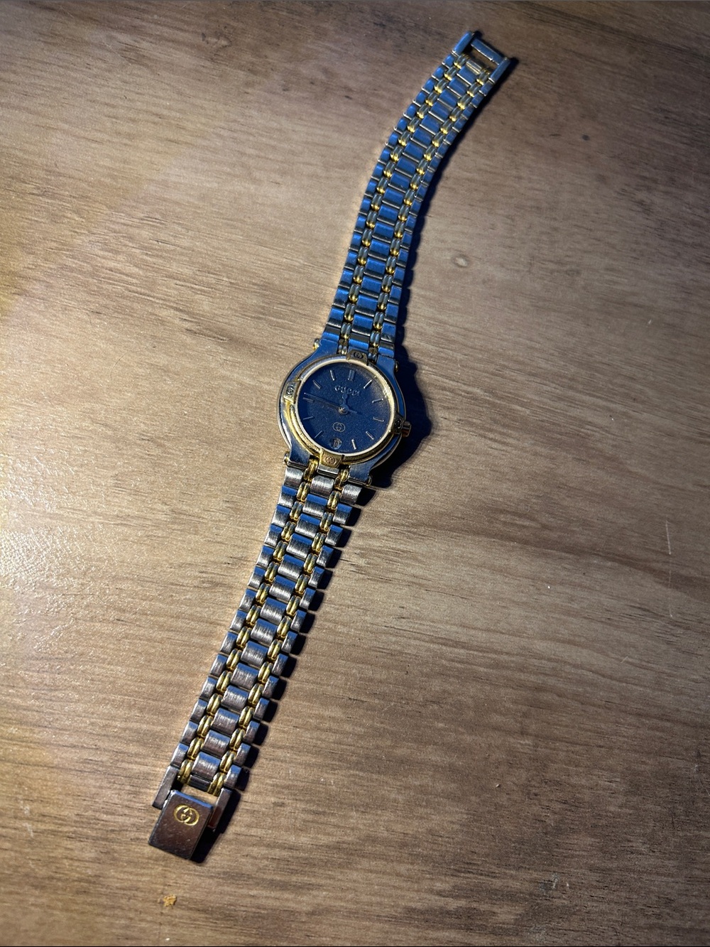 Gucci Two-Tone Stainless Steel Watch with Blue Dial - Picture 3 of 6